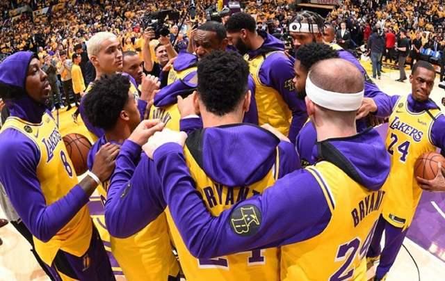 步向滅亡 步向滅亡