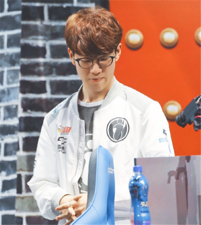 噪音与照度 噪音与照度